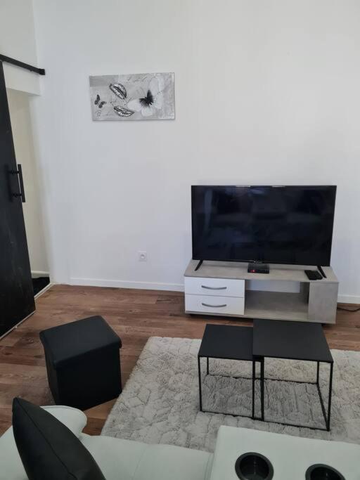 Appartement Moderne, 5 Min Du Centre Ville A Pied Безьє Екстер'єр фото